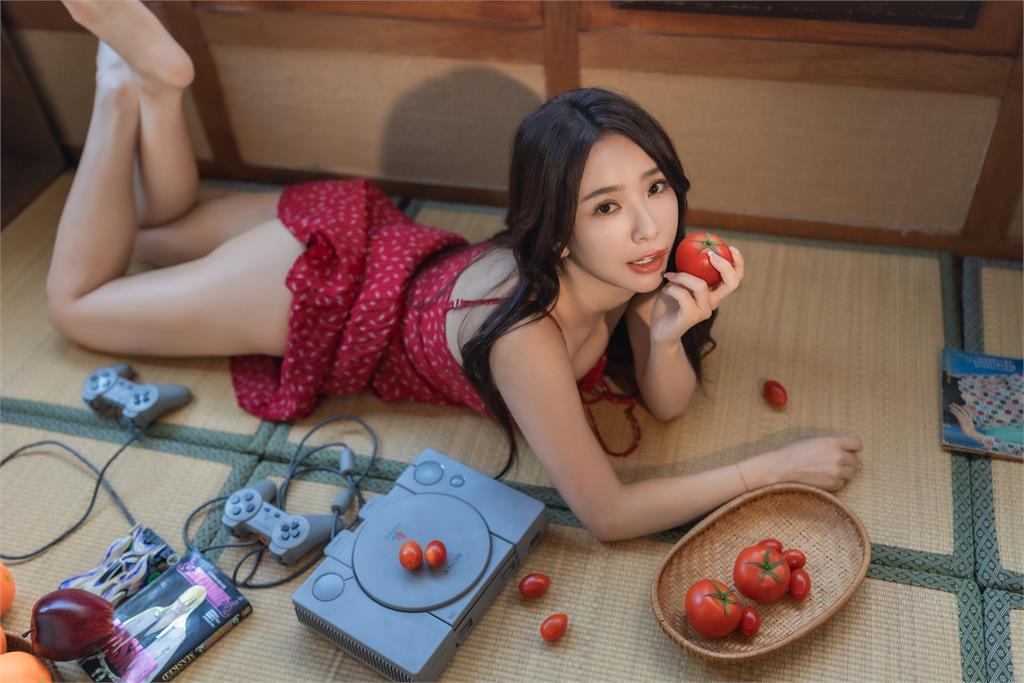 啦啦隊／超人氣女神禾羽寫真集「這天」禾你相羽！多樣面向全呈現如鑽石閃耀