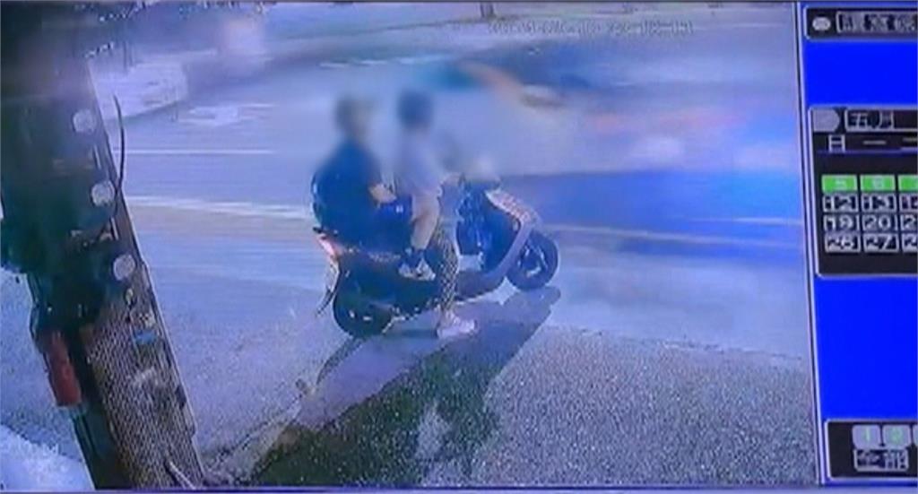 轎車撞3機車駕駛疑毒駕 騎士當場噴飛