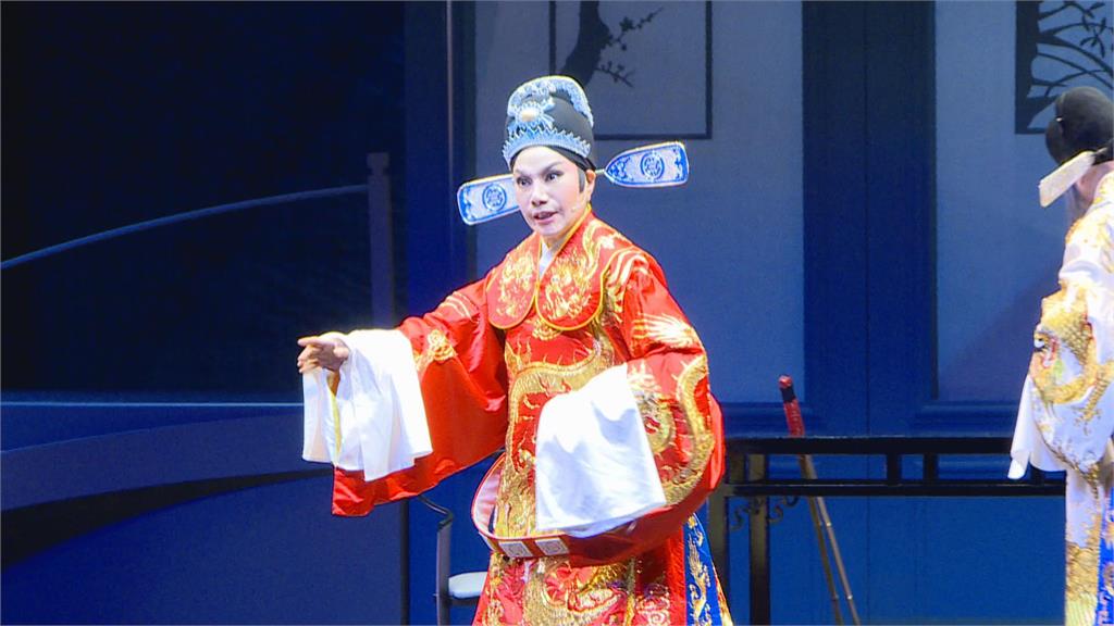 歌仔戲天后唐美雲「政大EMBA榜首」 為戲曲開創新局