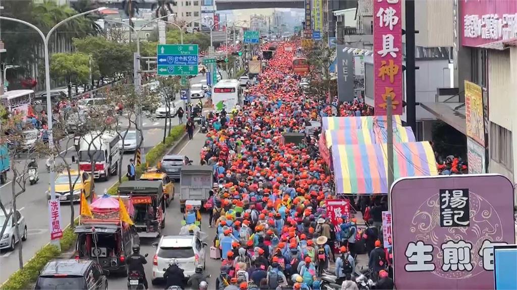 交部加入粉紅超跑行列! 加開雙鐵班次.贈5千份"勇"字車票御守