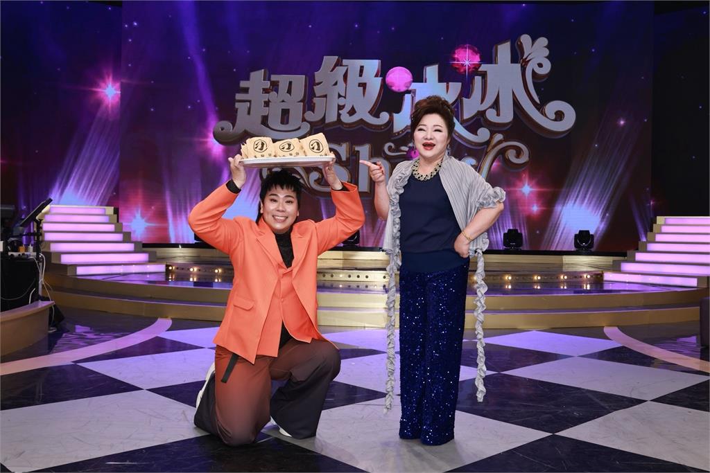 跟往生藝人並列海報開罵!邵大倫受託端一盤紅豆餅跪下向白冰冰「負餅請罪」