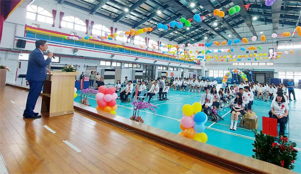 立委陳瑩爭取400萬元更新成功商水活動中心空調