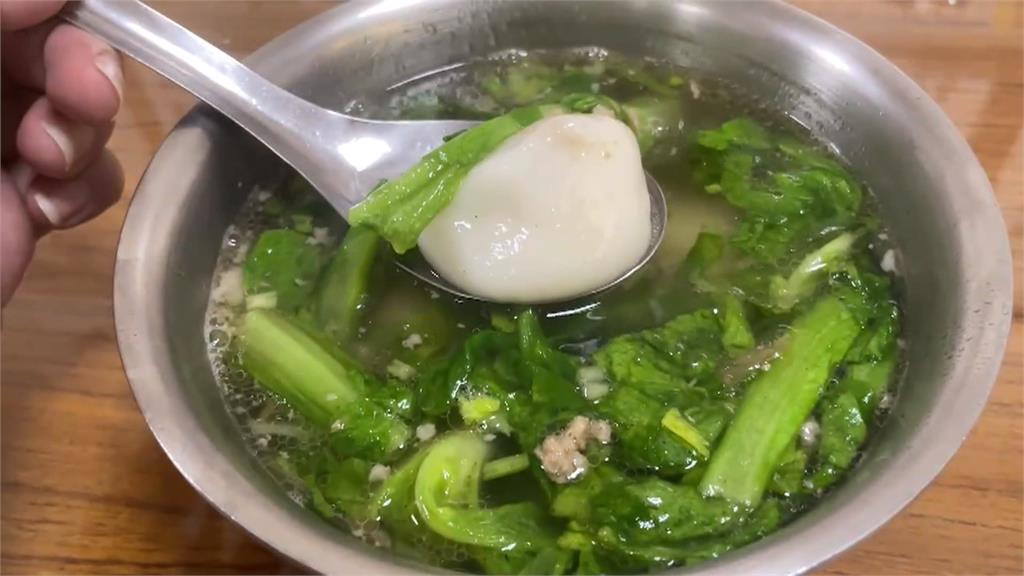 超人氣鮮肉湯圓店凍漲訂單爆滿 老字號餐廳師傅開始「搖元宵」