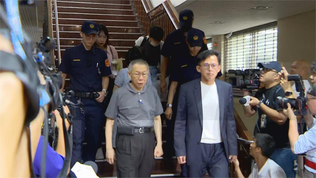 陳智菡遭小草列「頭號戰犯」！見柯文哲維持交保「親回14字」再轟檢方這1事