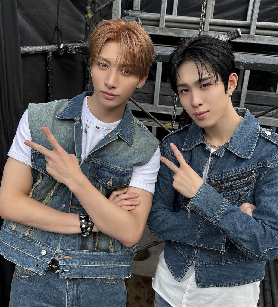 後空翻掉褲子！JYP旗下男團NEXZ演出事故 四角褲全被看光！
