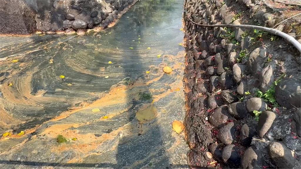宜蘭礁溪「農排水閘門積油污」　環保局：餐飲業過濾不全