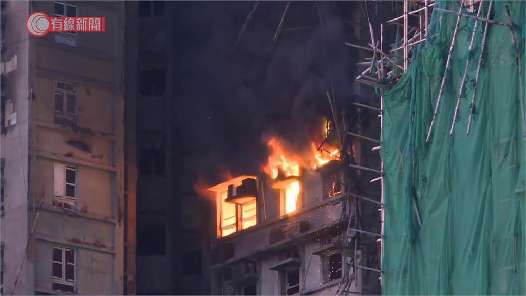宏福苑大火罹難者增至128人 家屬排隊辨認遺體場面哀戚