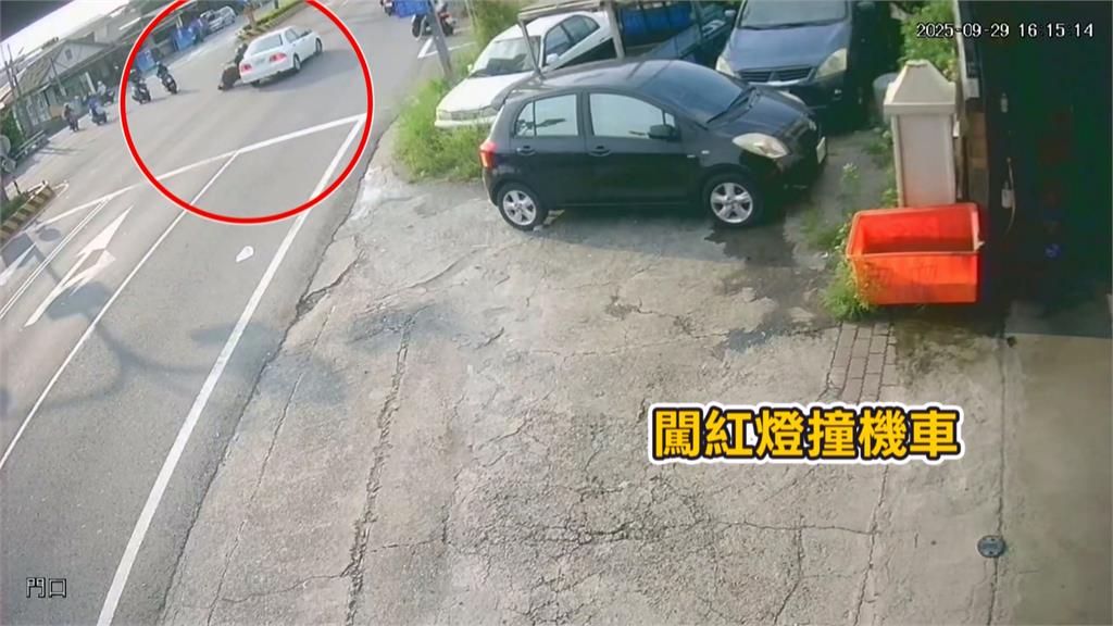 汽車闖紅燈擦撞騎士跪求「不要報警」遭拒　駕駛求饒不成竟肇逃