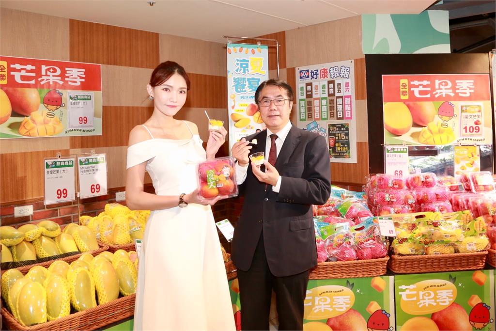 台南芒果上架知名通路 黃偉哲:鮮甜就像產地現採