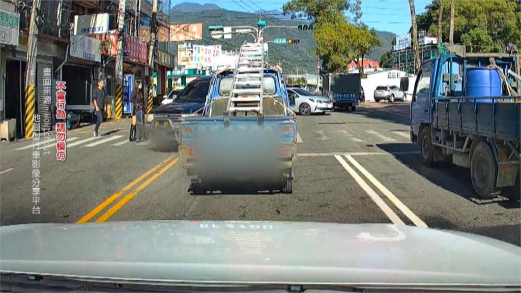 雲林、南投驚險畫面！　未禮讓行人險釀禍