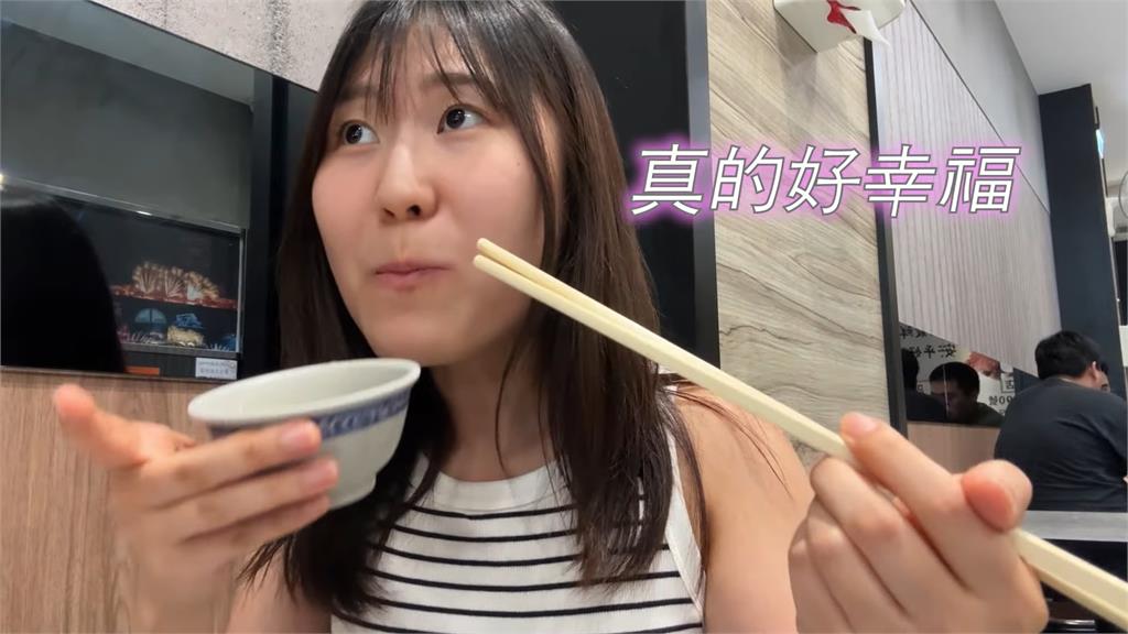 每樣都很好吃!韓妞重遊台南「狂嗑懷念美食」 玩笑自嘲:肚子再次變大