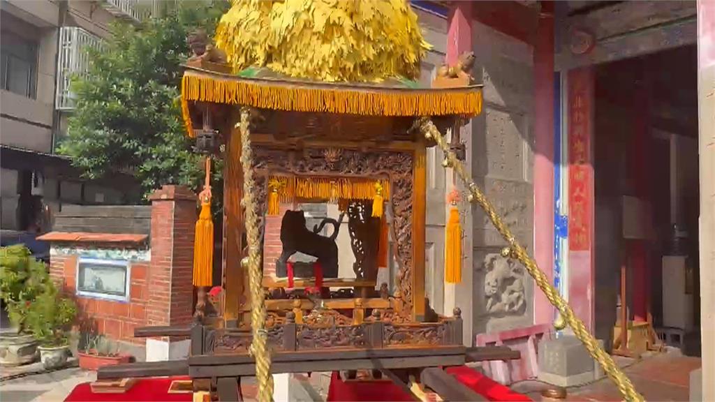 毛孩總動員！北港義民廟"義犬將軍"遶境　率領百隻寵物上街祈福.募款