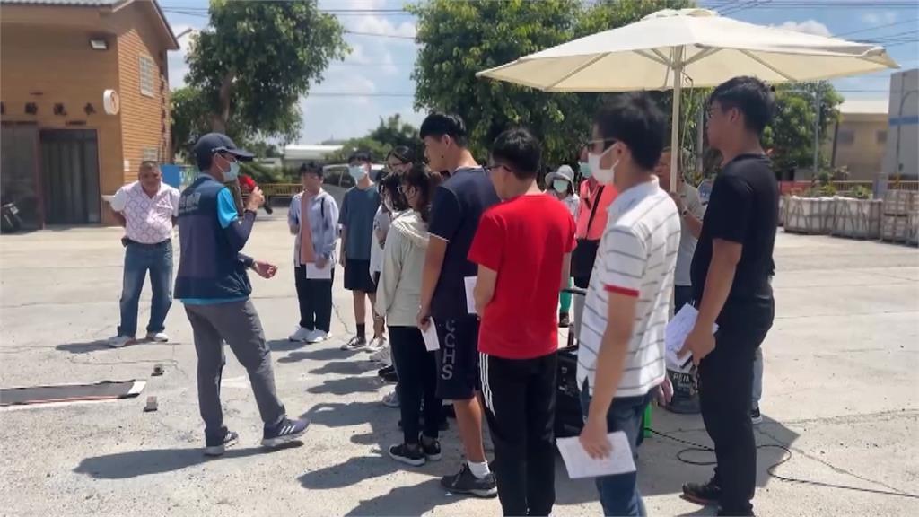 和美鎮機車暑期下鄉路考! 釋出70名額、凌晨三點半就來排