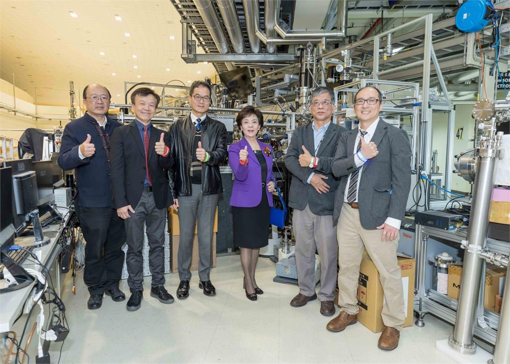 【淡江傳真】淡江第2座國輻中心Ｘ光顯微實驗站啟用 「世界第一的大學實驗站」