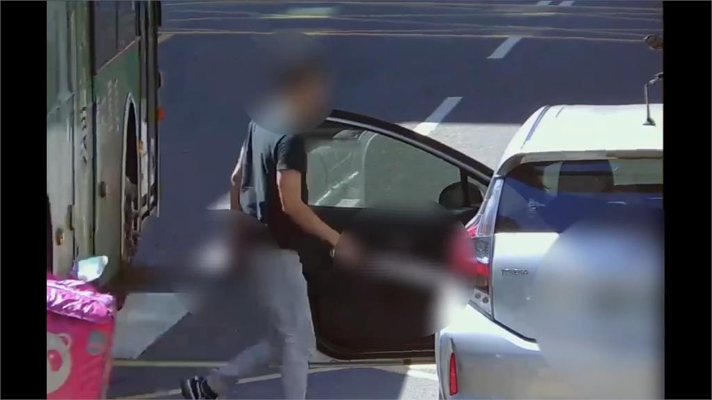 假車禍真討債!投資分潤喬不攏 男當街遭暴打