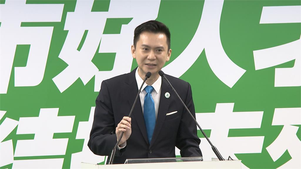 鄭朝方參戰新竹縣長！　提名記者會緊握念珠感性曝「從政初衷」