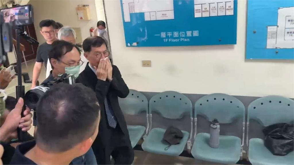 彭振聲喪妻陳佩琪南下關心　昔卸責彭挨批「政治操作」