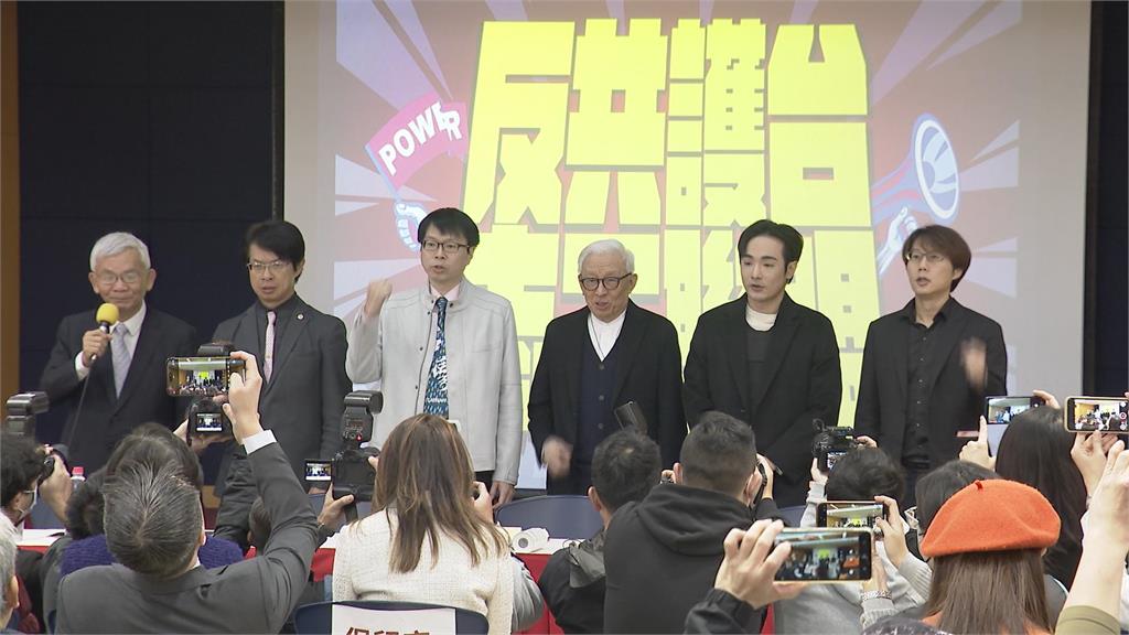 怒提告求償1億　曹興誠：謝寒冰到時會哭哭啼啼求饒