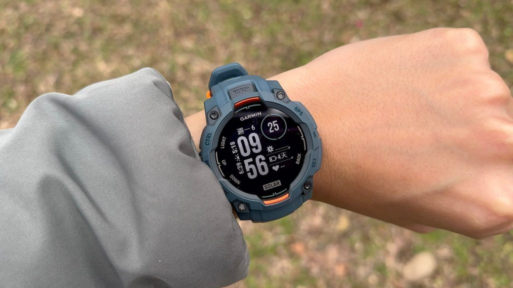 受到大老闆們的愛「戴」?Garmin Instinct 3 體驗分享