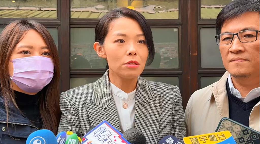邱臣遠代理竹市長「半年5度出國」!議員痛批無心市政:誰給你底氣?