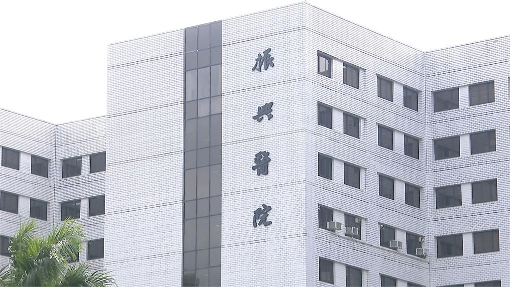 羨慕!開心醫院年終6個月+普發2萬 網友留言喊:希望院長「長命百歲」