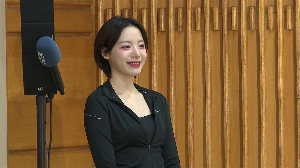 啦啦隊(影)／「蜜大腿女神」河智媛降臨擔任勇者之巔活動大使！大方分享好身材祕訣