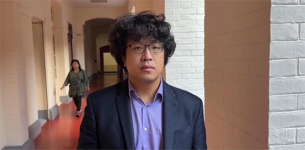 快新聞/見不得台灣好?藍白竟出手擋1.25兆國防預算 沈伯洋硬起來回擊了