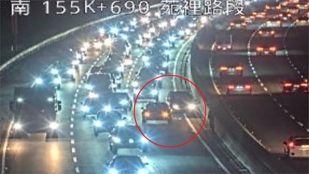 疑天雨路滑出車禍 6人國道「徙步走7公里」越南籍駕駛:想走去報警