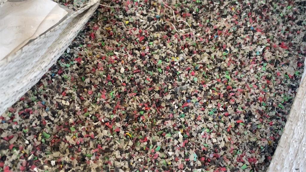 塑膠廢料大變身 回收轉化成柴油環保減碳