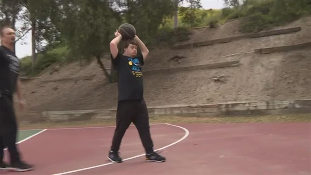 他出手就三分球 唐氏症神射手運動細胞驚人