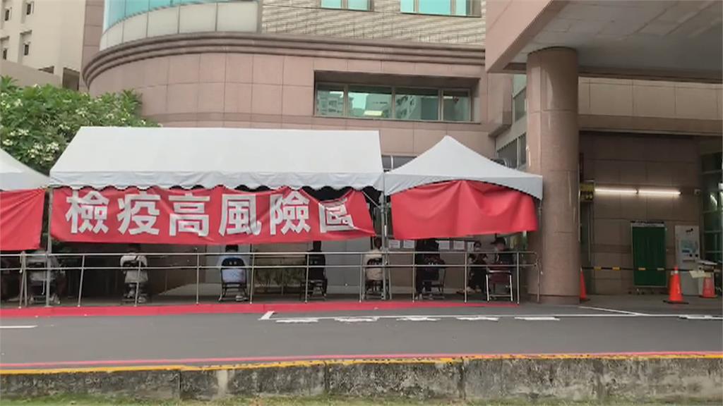 兒子高燒39度躺急診室外　確診父控高榮不救治