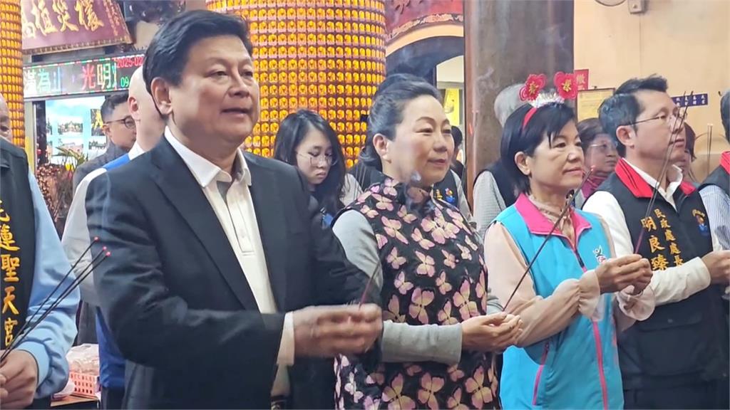 明良臻50萬交保電子監控　傅崐萁爆花2百萬點六大柱光明燈