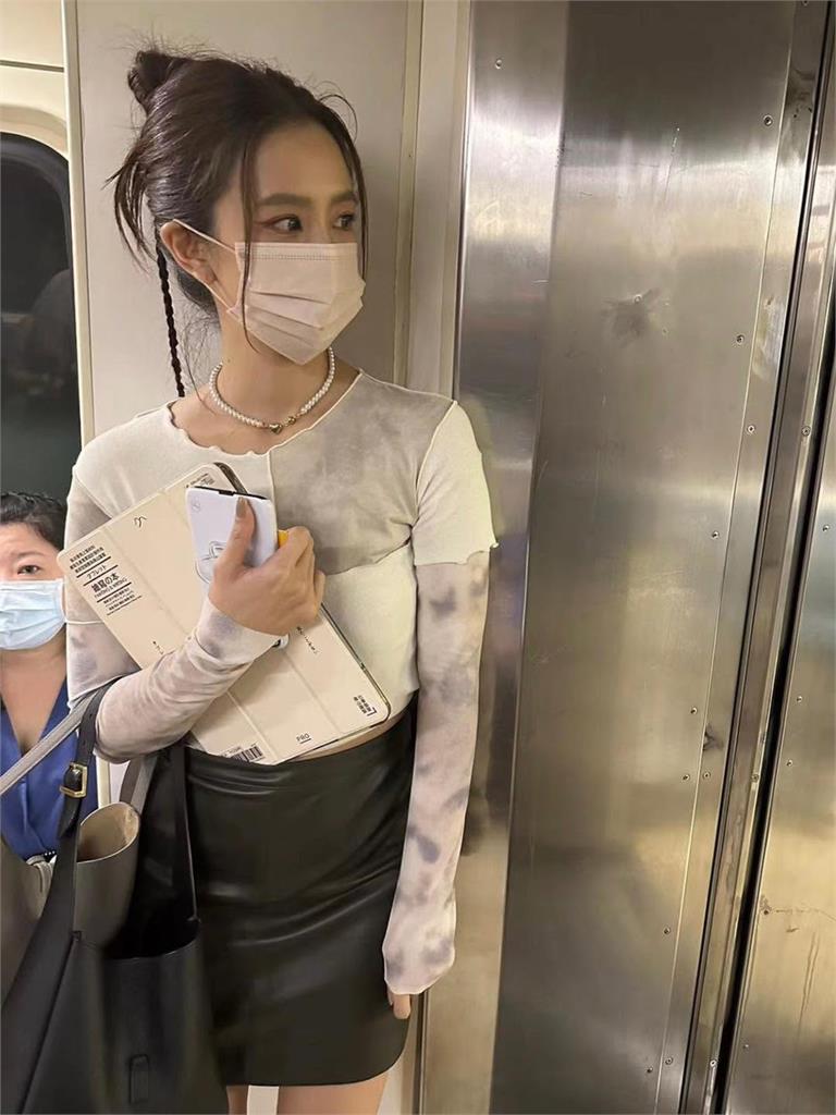 北捷捕獲野生女神！網一看驚喊「是她」直呼：居然沒人發現嗎？