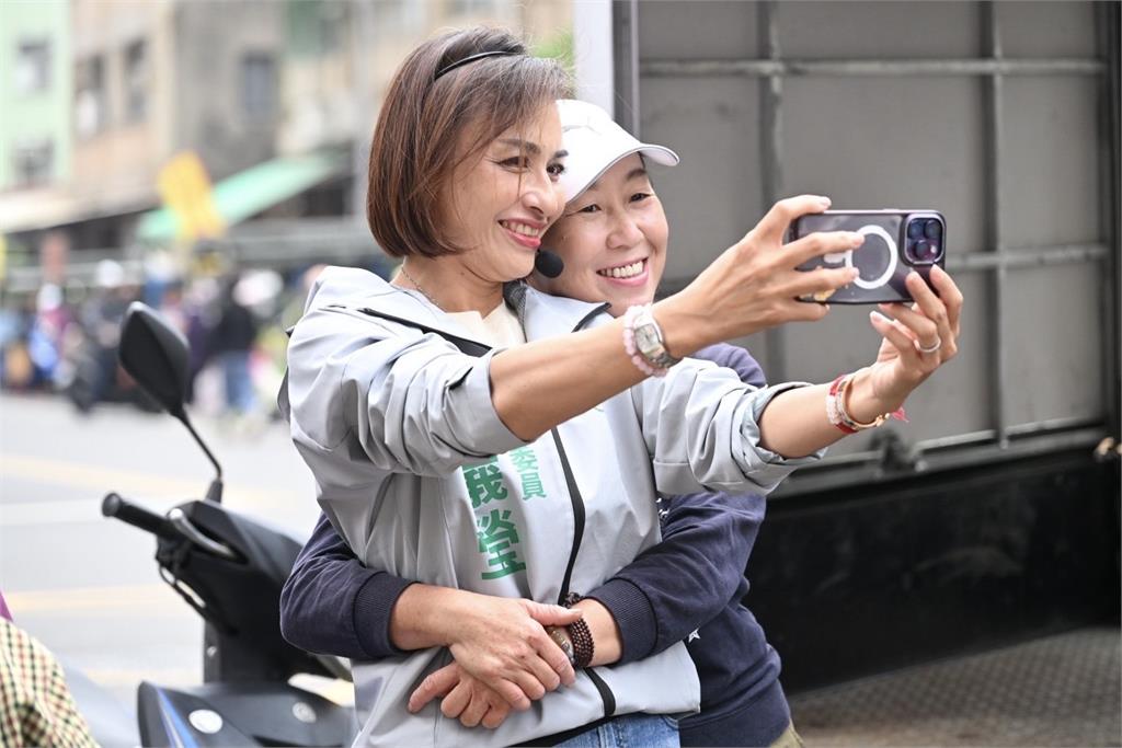 高雄市長初選倒數計時　4選將衝刺掃街拜票爭支持