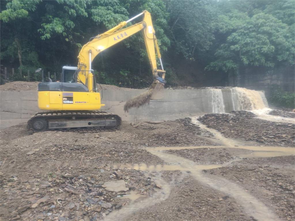 南迴鐵.公路雙斷！　乘客改搭北迴繞半個台灣返花蓮