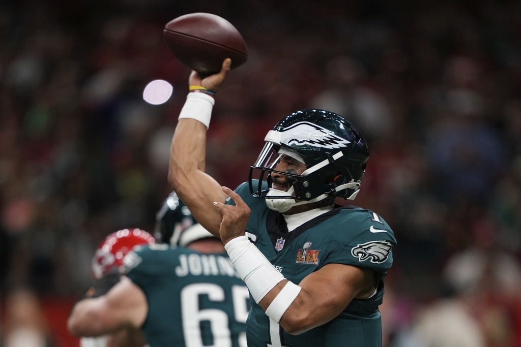 NFL(影)/酋長隊超級盃3連霸夢碎! 老鷹隊40:22大勝勇奪隊史第2座冠軍
