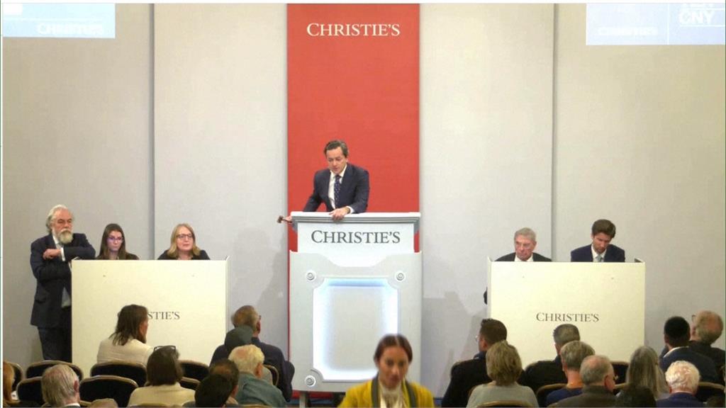 稀世珍寶！　瑞士日內瓦拍賣會登場　９.５１克拉「梅隆藍鑽」　以台幣６.２億元落槌