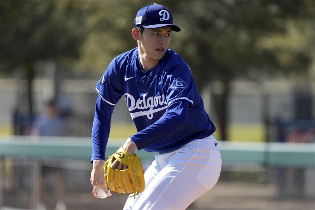 MLB(影)/大谷翔平首次Live BP狀況良好 總教練羅伯斯讚:擊球非常有力