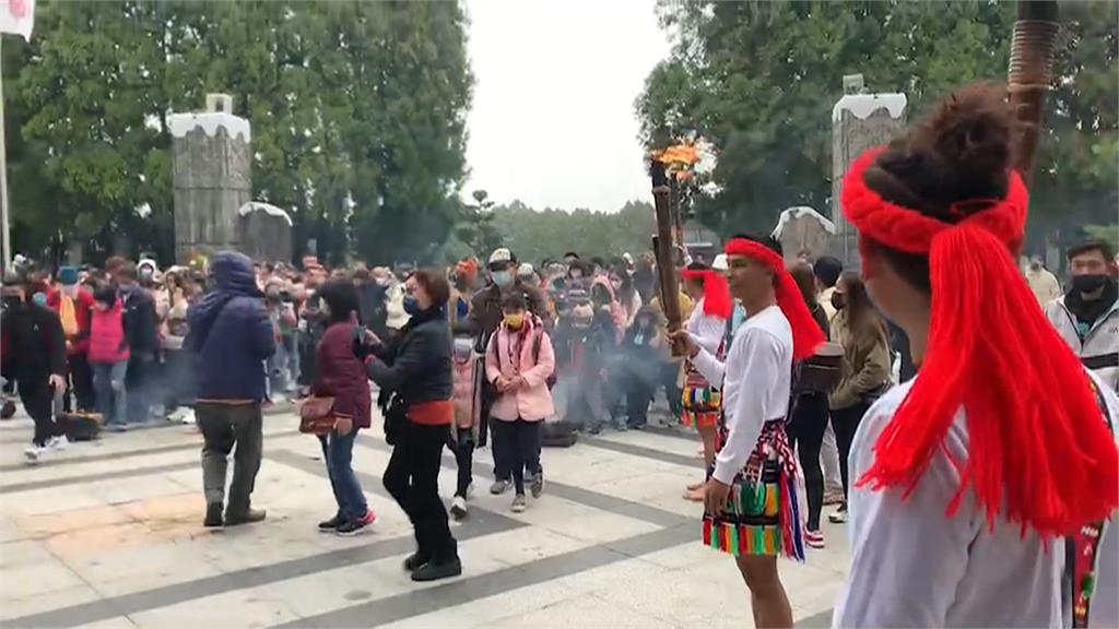 初三走春趣!遊樂園湧人潮 清水地熱一早停車場總量管制