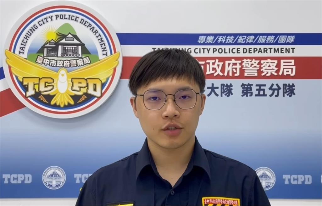 台74快速道路車禍　直擊四男一女漫步自行下匝道