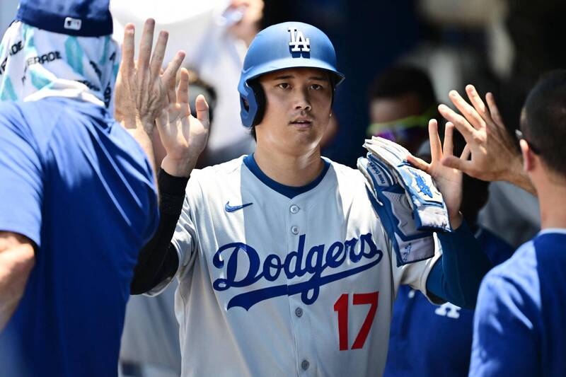 MLB(影)/山本由伸先發5.2局無失分!大谷翔平雙安助道奇3:0勝光芒止敗