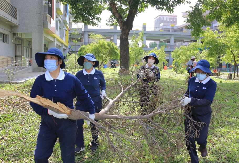 丹娜絲風災重創嘉南 慈濟完成嘉南85校校園清理