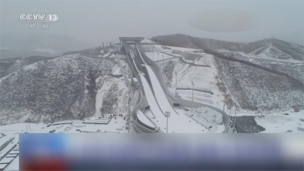 寒潮襲擊! 中國氣溫驟降6-8度 北京機場積雪取消超過50航班