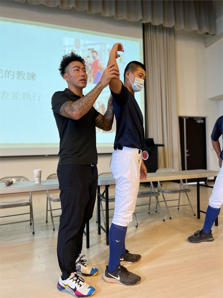 棒球／44歲「不死鳥」驚天落差流出！郭泓志退役7年「喊復出」網瘋猜下家