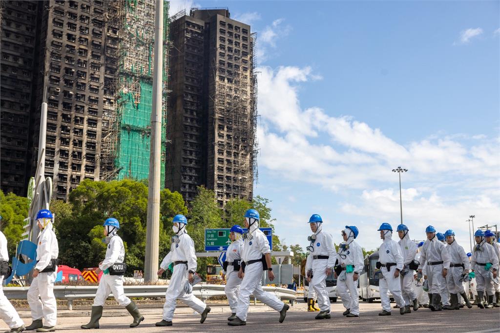 快新聞／港府連三日降半旗致哀　失蹤人數降傳再有遺體抬出