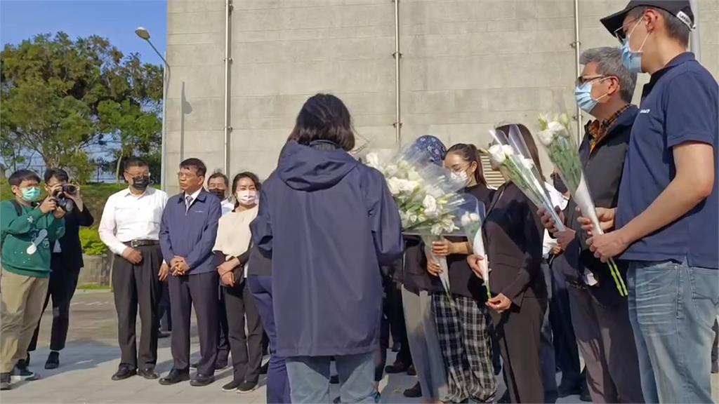 太魯閣號事故2週年 王國材現身追思會鞠躬道歉