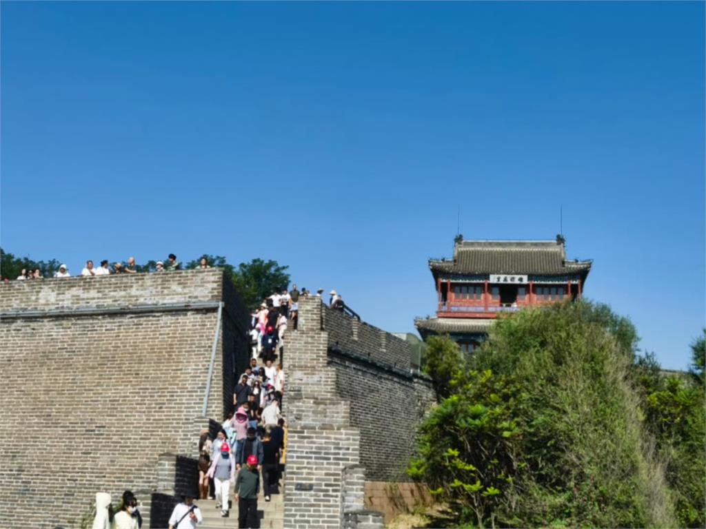 日籍男女萬里長城拍「不雅片」!遭中國「拘留+驅逐出境」…網怒轟:國恥
