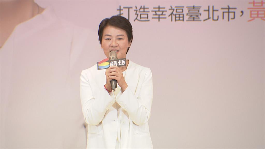 一整天合體柯4次「黏踢踢」 黃珊珊無黨籍參選 綠批根本騙選票