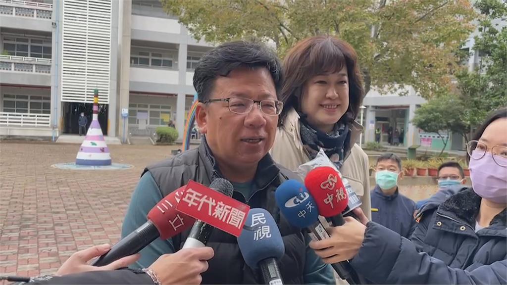 嘉義市長選舉登場! 李俊俋偕妻現身vs.黃敏惠偕母