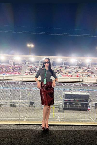F1賽車超頂辣妹竟是李毓芬!隱身近況外流「超反差」全網瘋看
